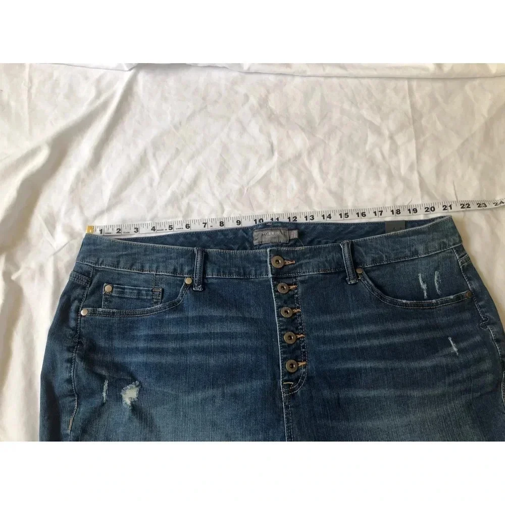 Torrid Women’s HIGH-RISE SHORTS plus size 22 NWT!